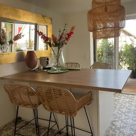 Seeapartment Hoeri * Gaienhofen (Baden-Wurttemberg)
